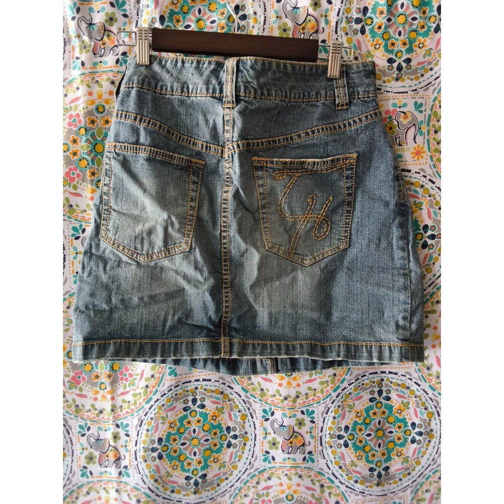 Tommy Hilfiger Denim Mini Skirt Women's Size 10 Light Denim TH Logo on Pockets
